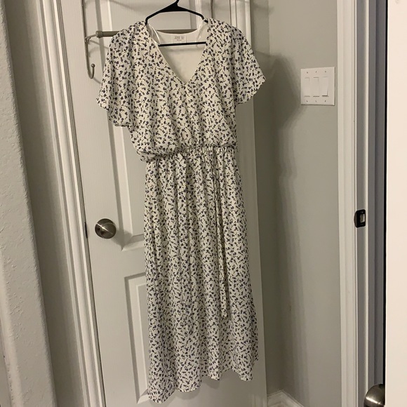 Dress - Picture 1 of 1